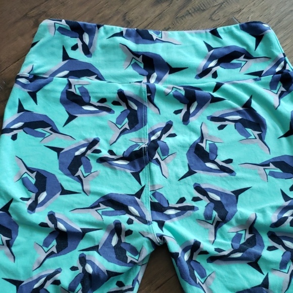 lularoe is leggings whales - Picture 2 of 3